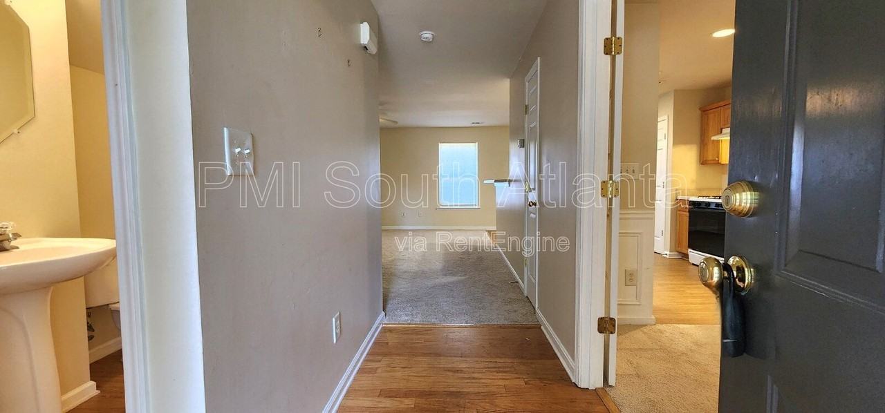 7846 The Lakes Pt - Photo 3 of 31