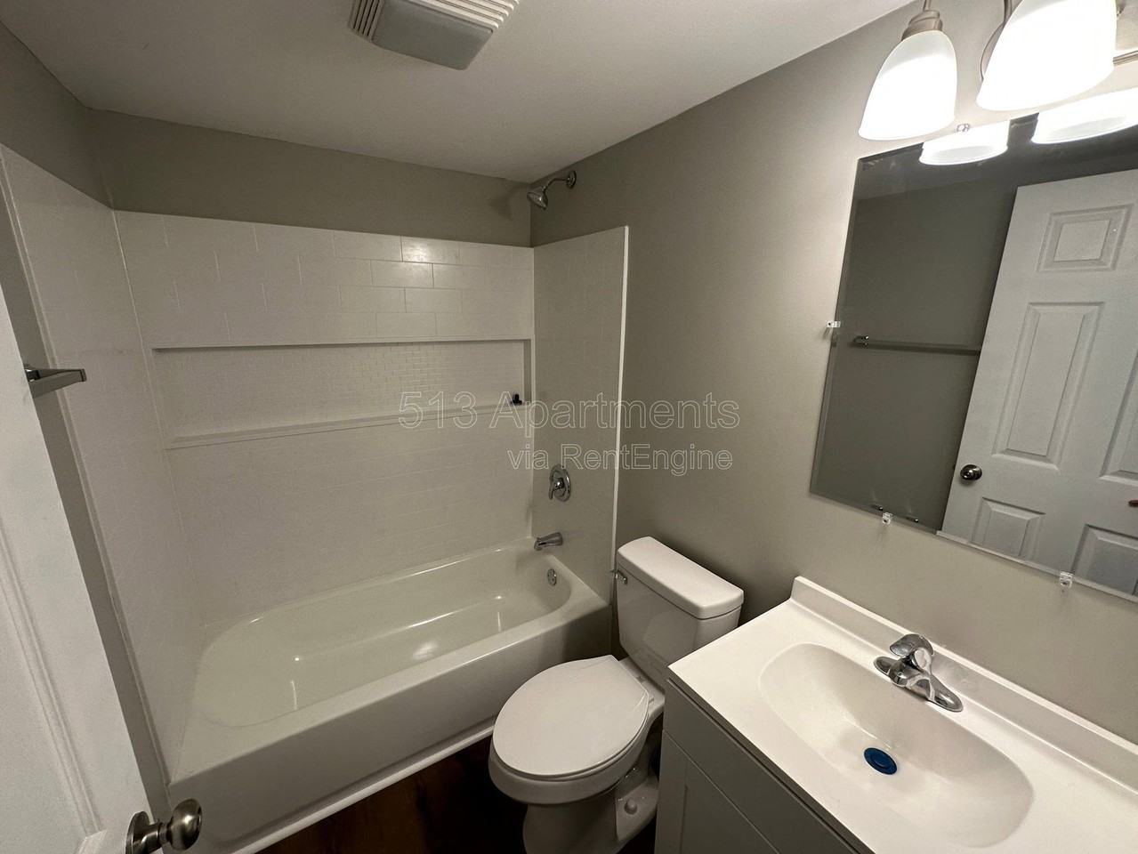 6219 Graceland Ave #1 - Photo 6 of 7