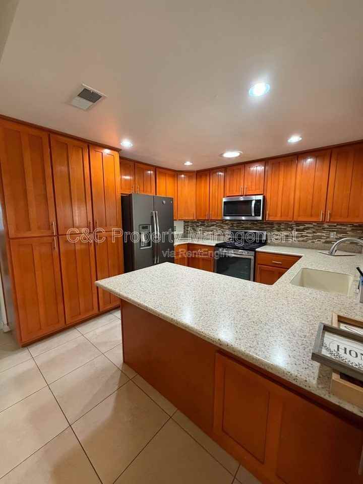 18120 Raymond Ct - Photo 6 of 20