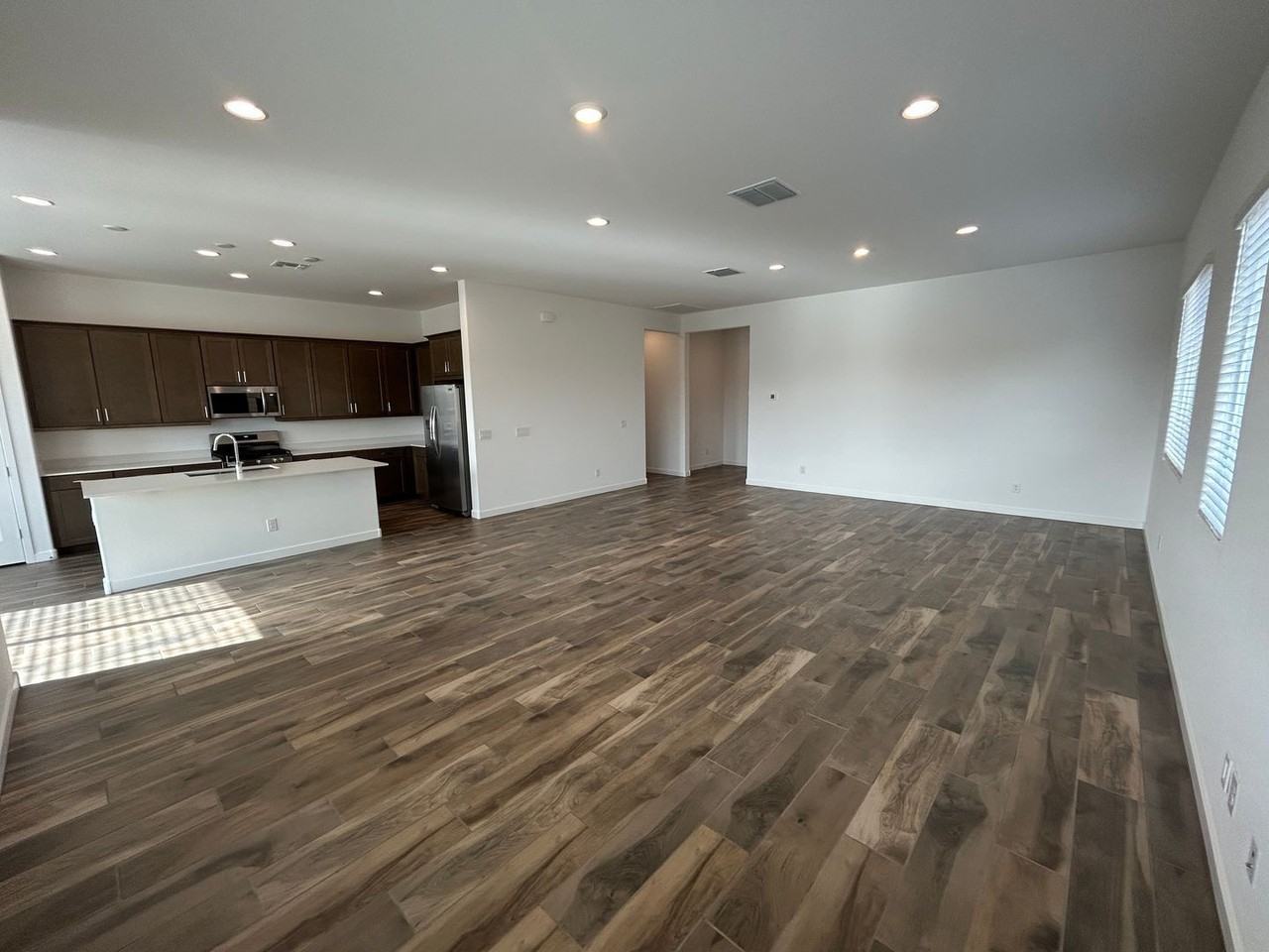 25509 N 149th Ave - Photo 5 of 28