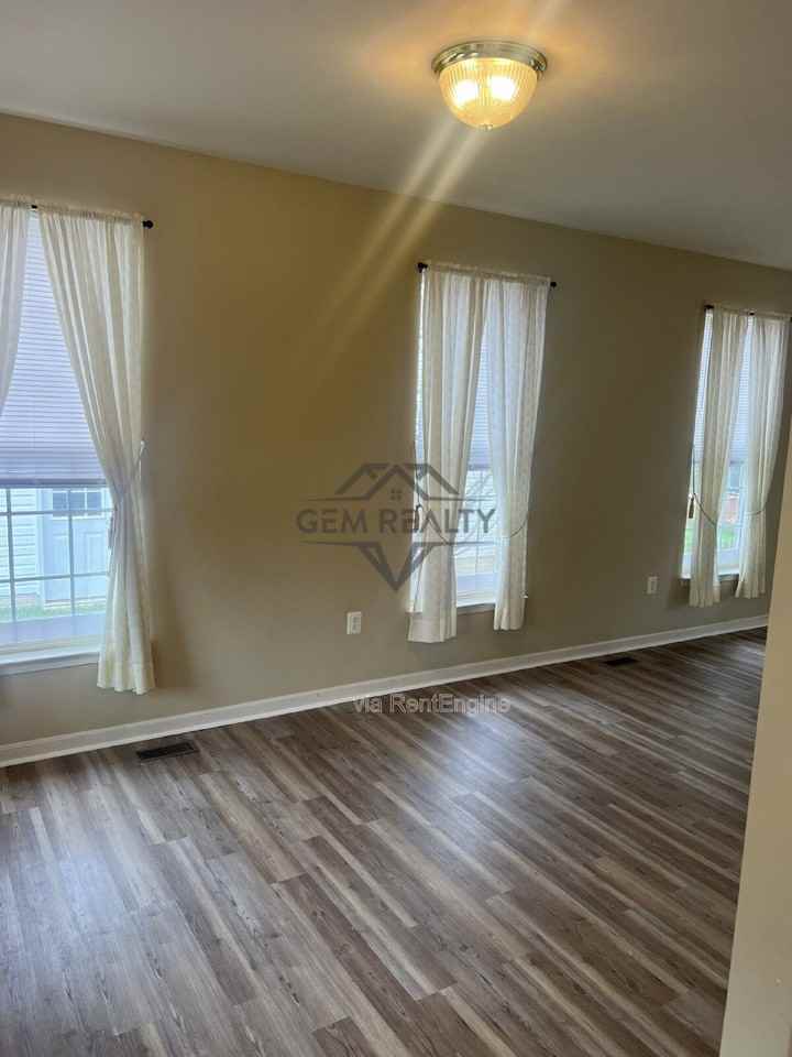 6507 Hot Spring Ln - Photo 6 of 23