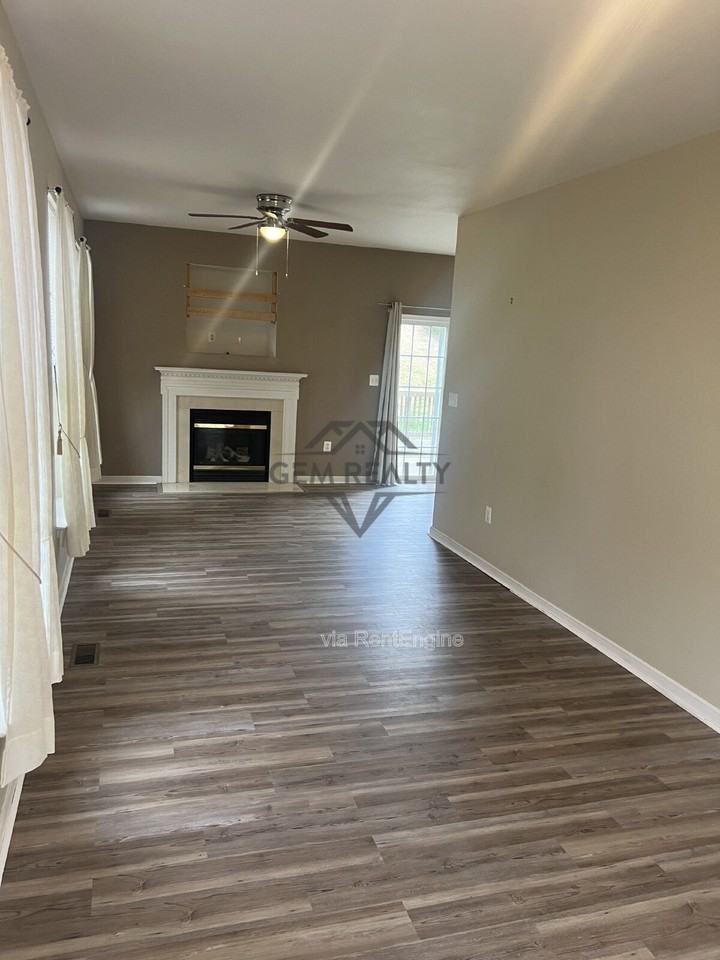 6507 Hot Spring Ln - Photo 7 of 23