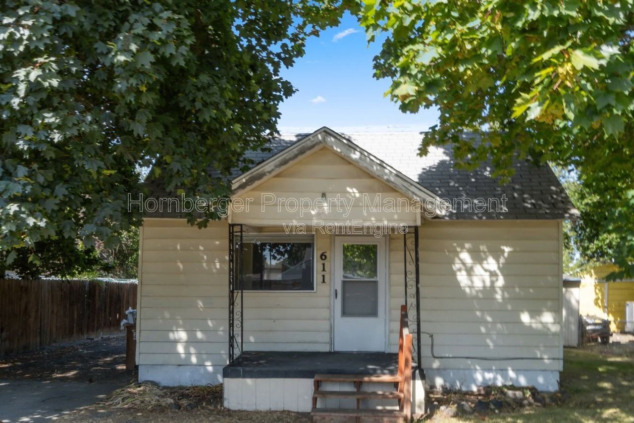 611 E Longfellow Ave - Photo 3 of 15