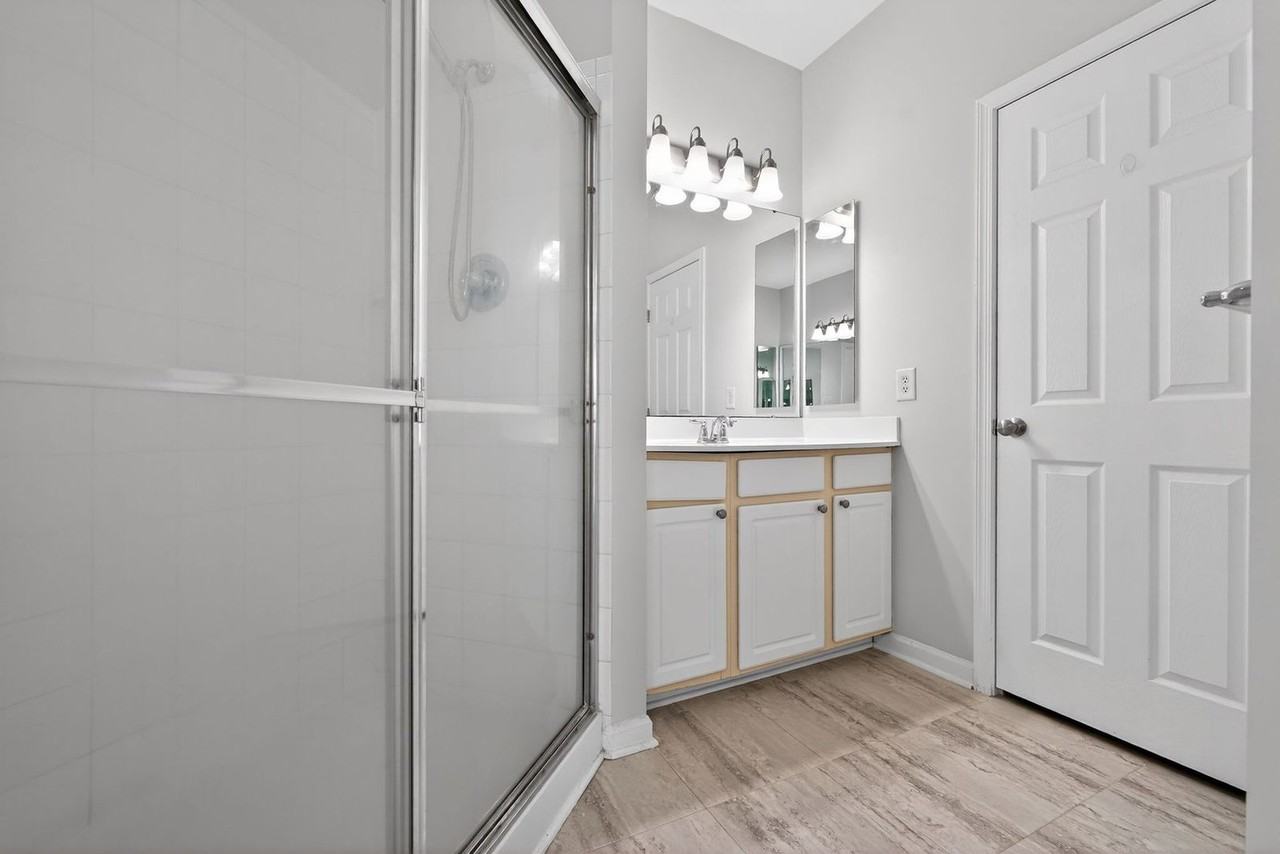 8011 Forest Ridge Dr - Photo 7 of 15