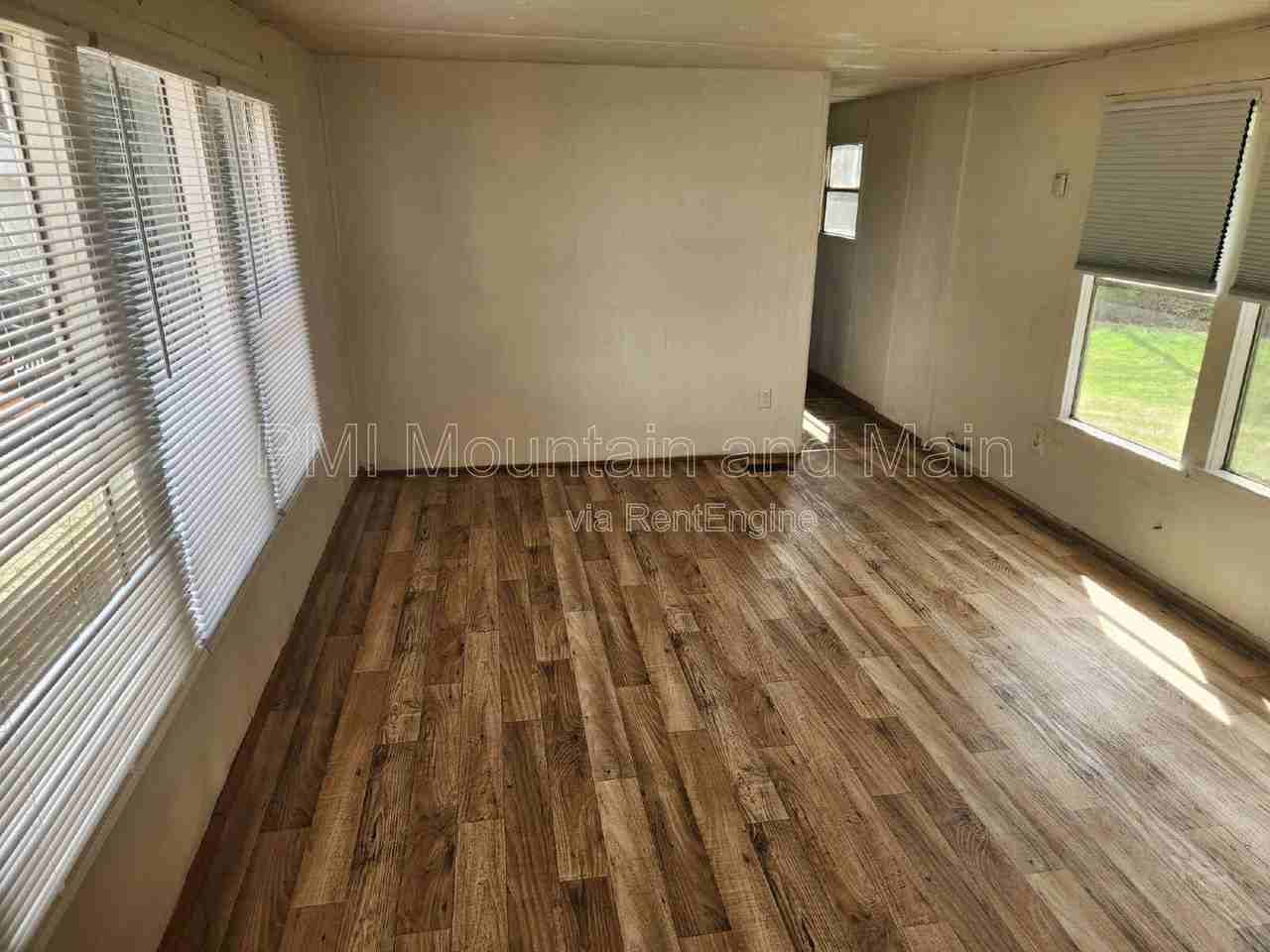 9 Grateful Way - Photo 3 of 22