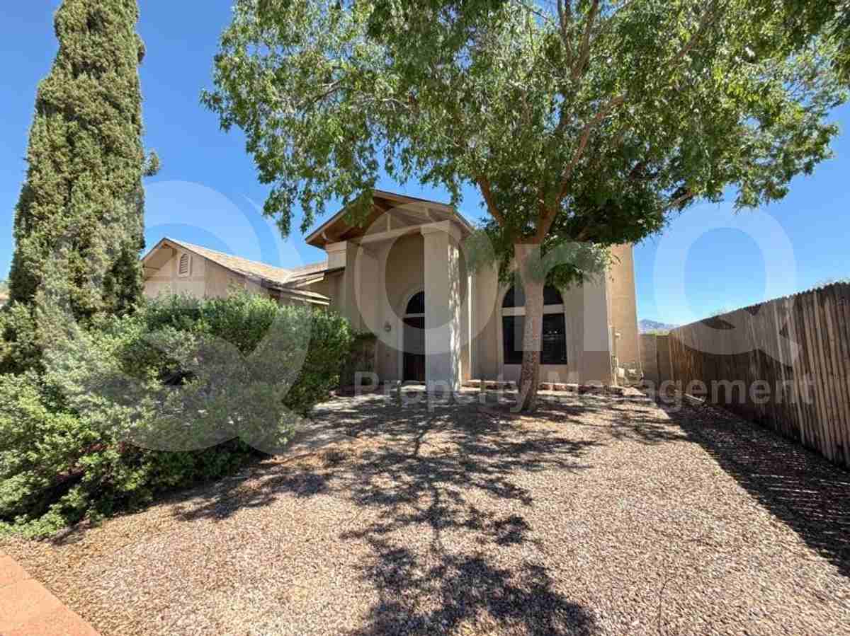 9650 N Vendone Ave - Photo 2 of 24