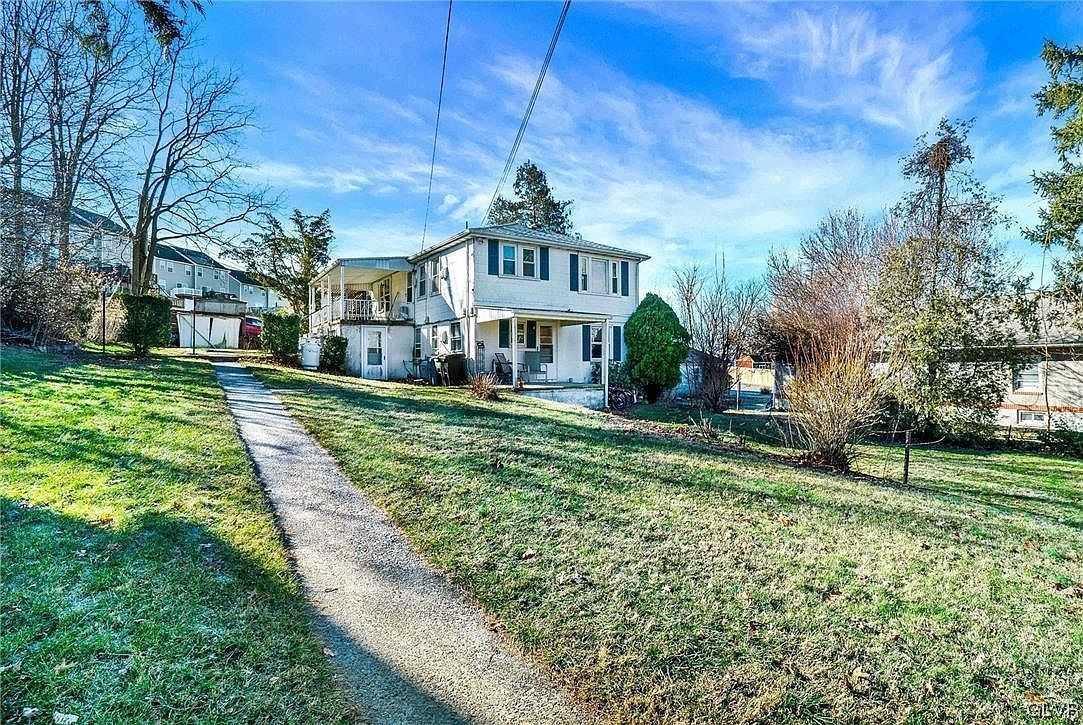 1406 Beaumont Ave #1 - Photo 2 of 33