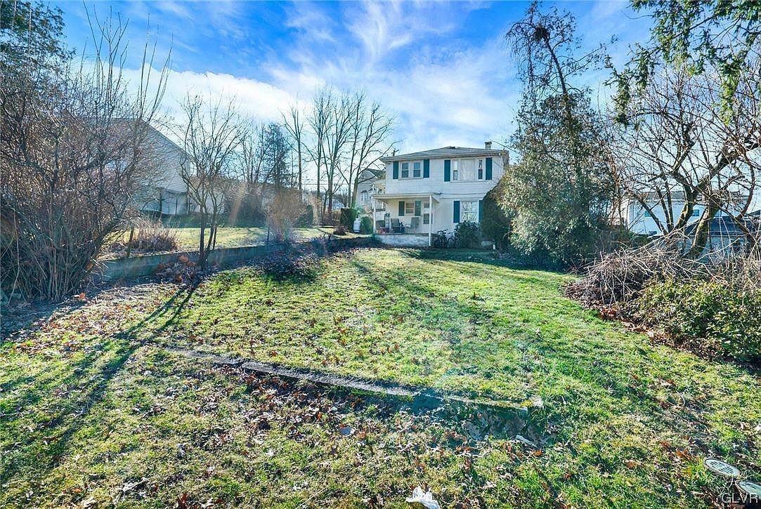 1406 Beaumont Ave #1 - Photo 3 of 33