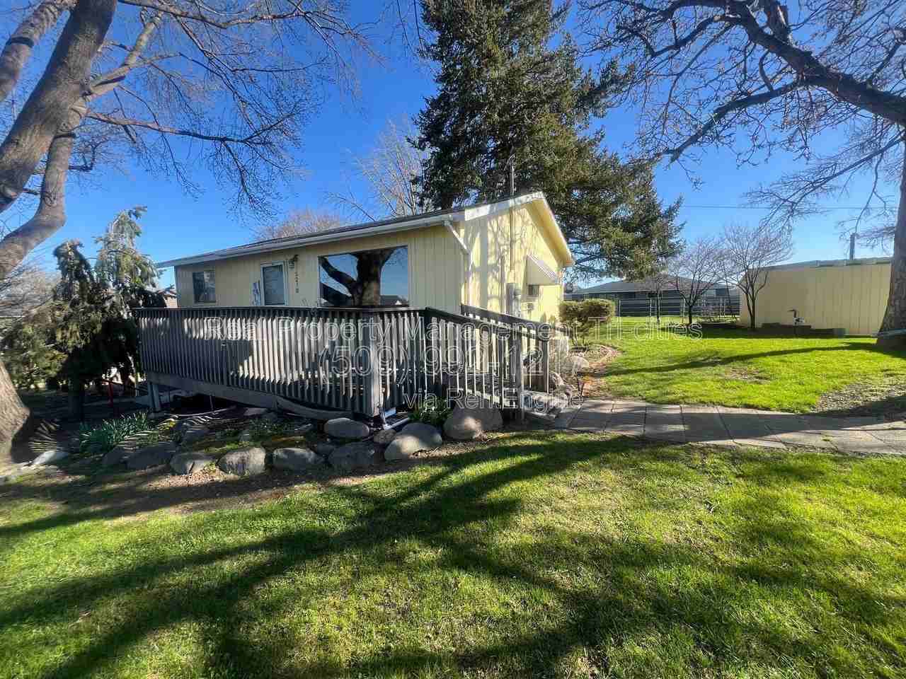 5210 W Henry Ct - Photo 2 of 14