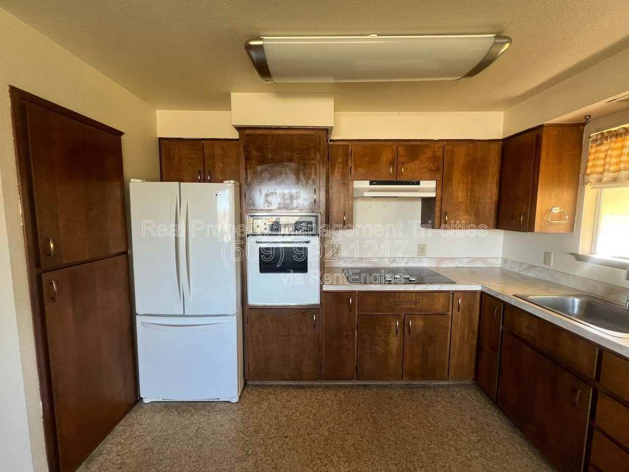 5210 W Henry Ct - Photo 5 of 14