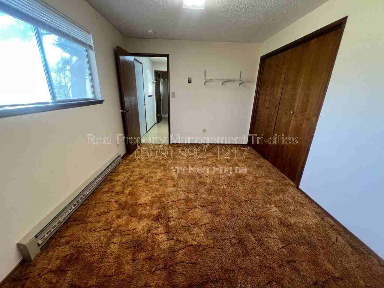 5210 W Henry Ct - Photo 6 of 14