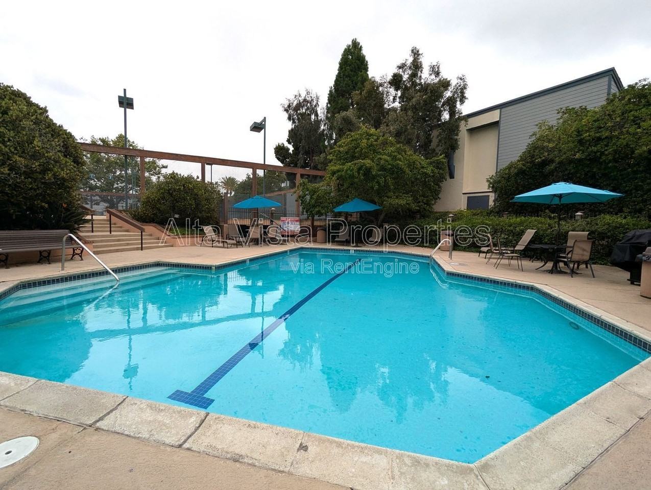 8850 Villa La Jolla Dr #204 - Photo 7 of 29