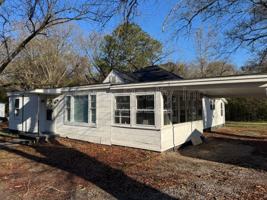 featured image of 940 Blandwood Ave