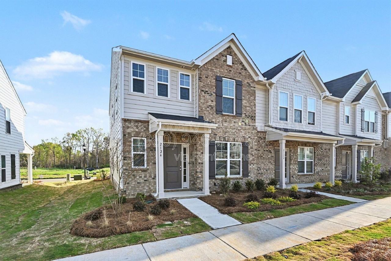 2124 Cobble Ct - Photo 3 of 24