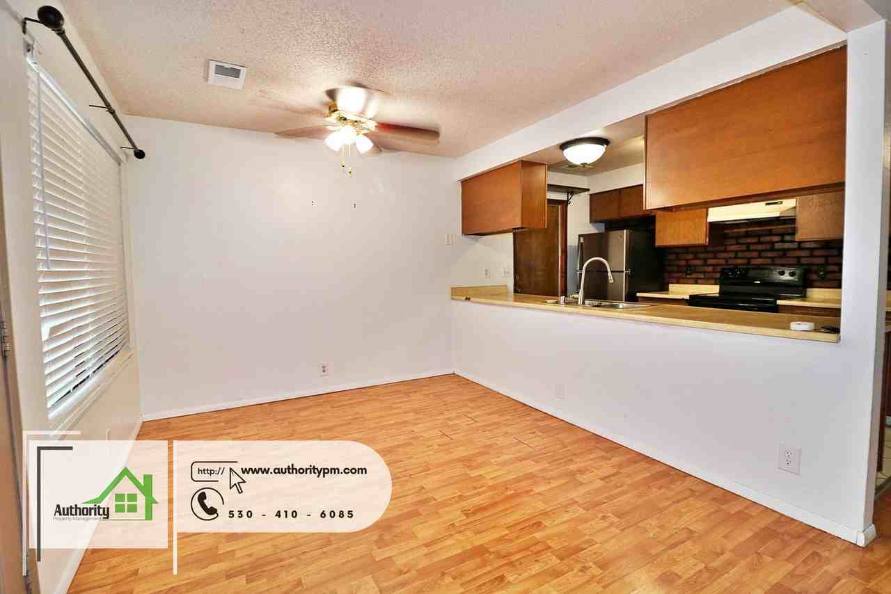 3867 Apollo St - Photo 5 of 20