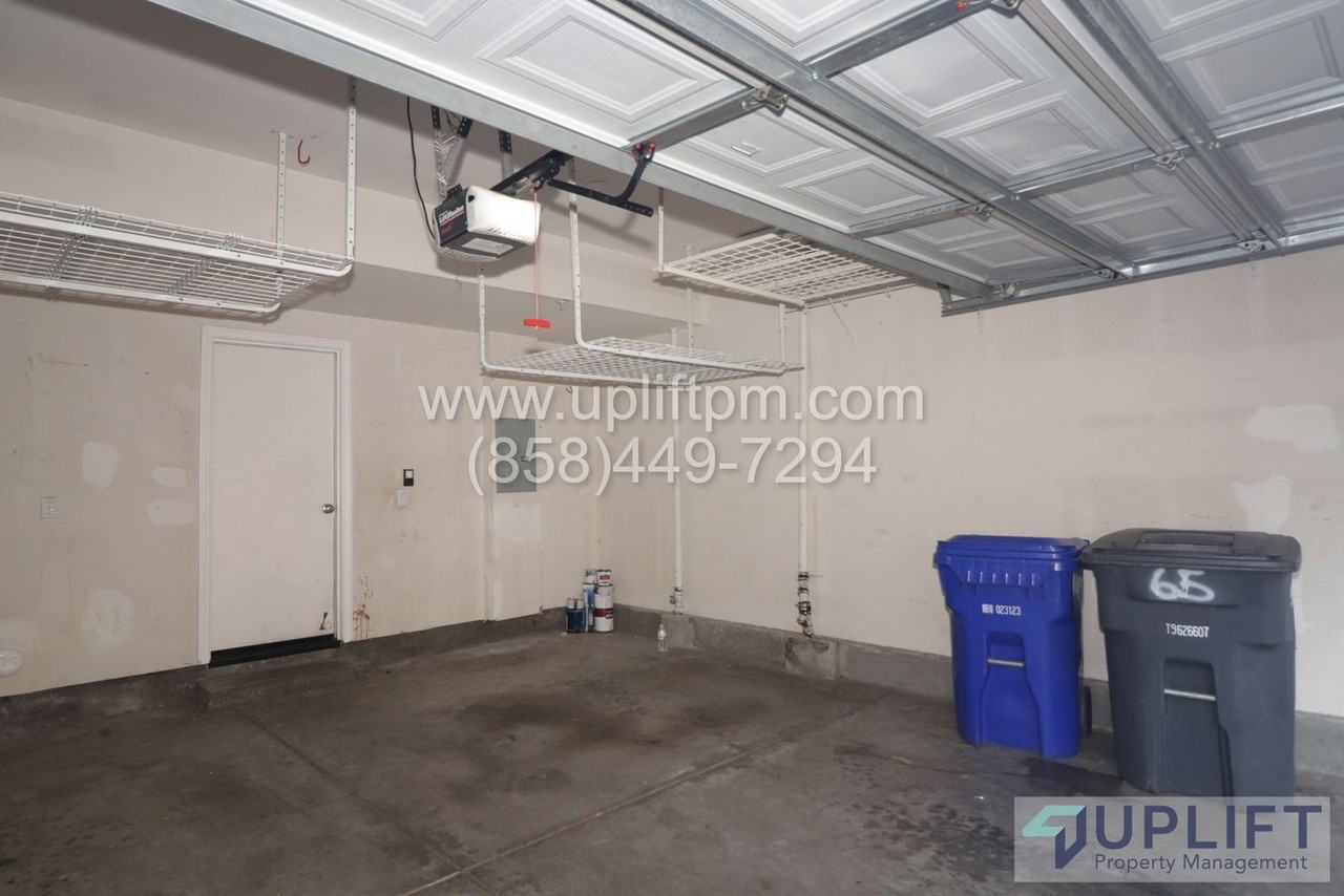 4300 Newton Ave #65 - Photo 4 of 27
