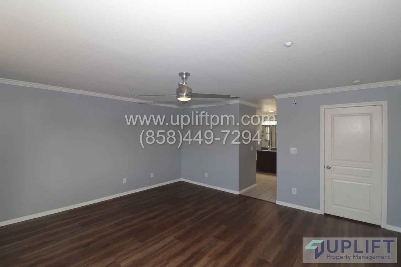 4300 Newton Ave #65 - Photo 6 of 27