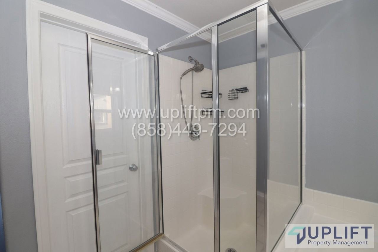 4300 Newton Ave #65 - Photo 7 of 27