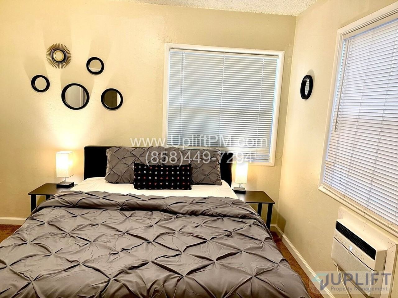 4829 Castle Ave - Photo 3 of 50