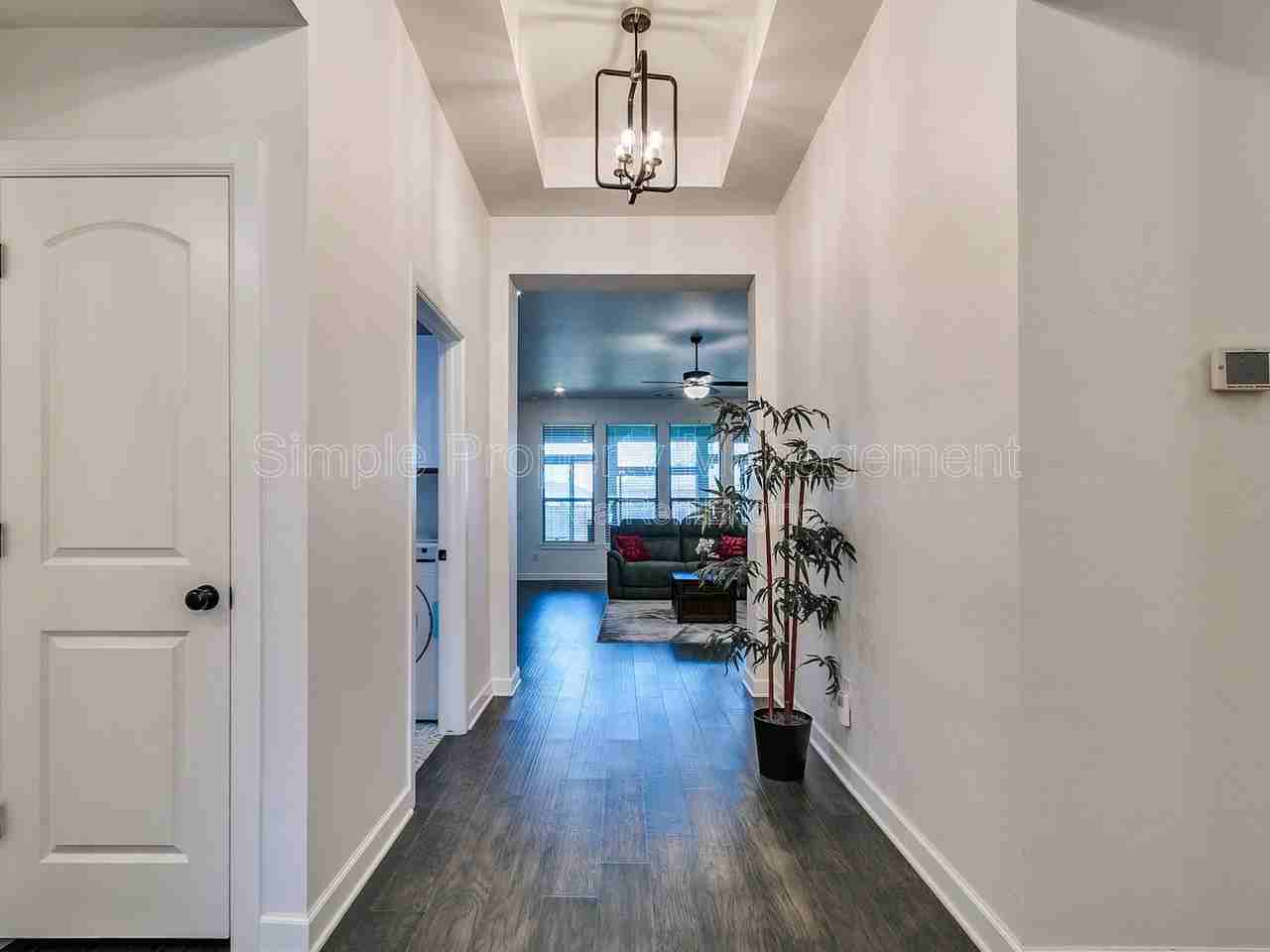 18008 Jimenez Dr - Photo 4 of 34