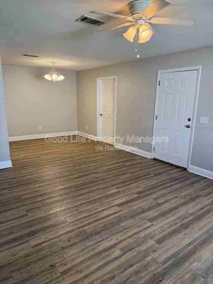 8458 Chisholm Rd - Photo 3 of 12