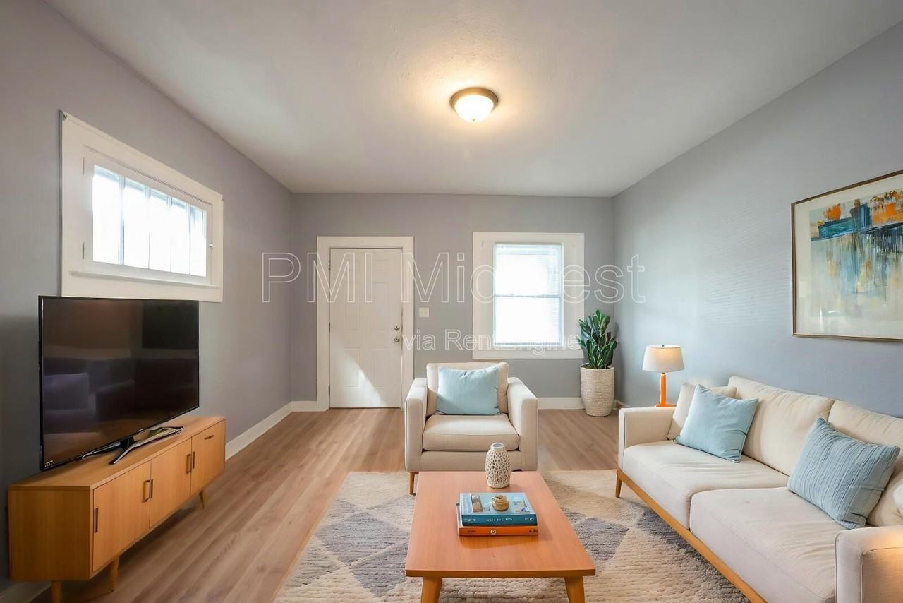 3413 N Capitol Ave - Photo 4 of 26