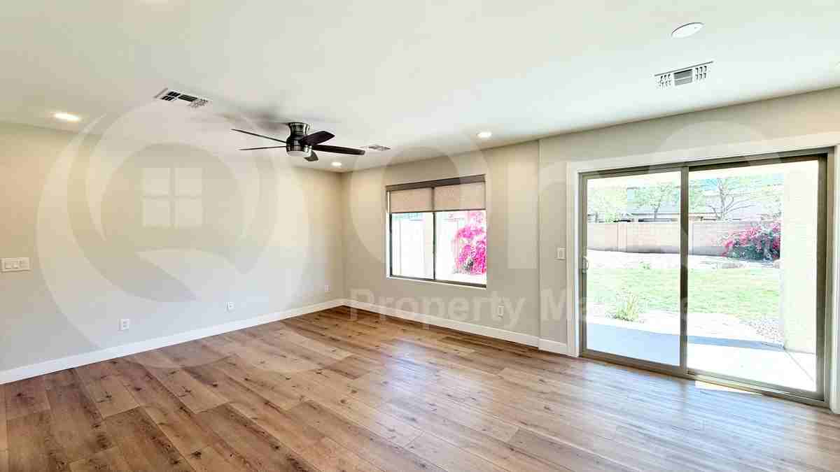 2901 N Daisy Dr - Photo 5 of 36