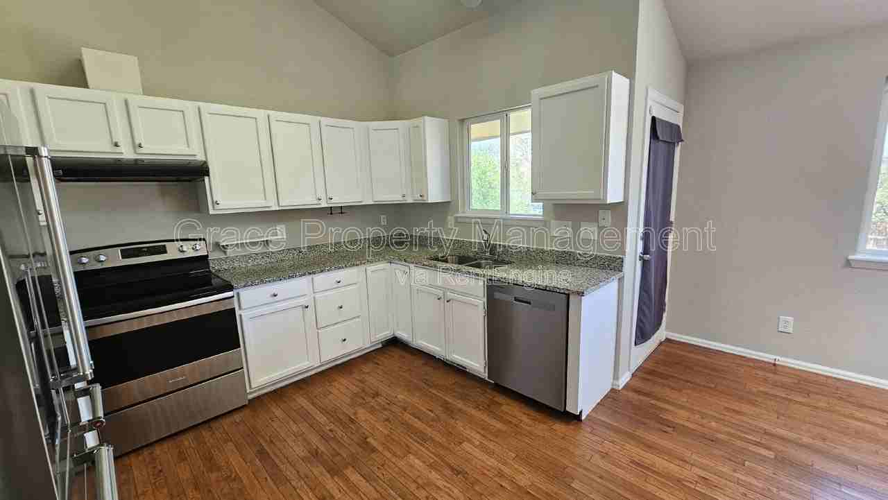 325 W 116th Ave - Photo 4 of 28