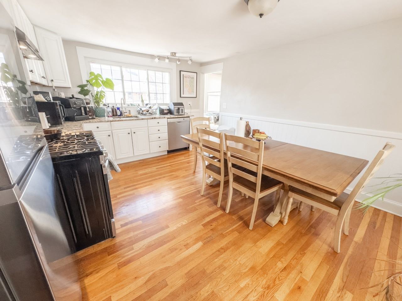 68 Pleasant St #2 - Photo 6 of 26