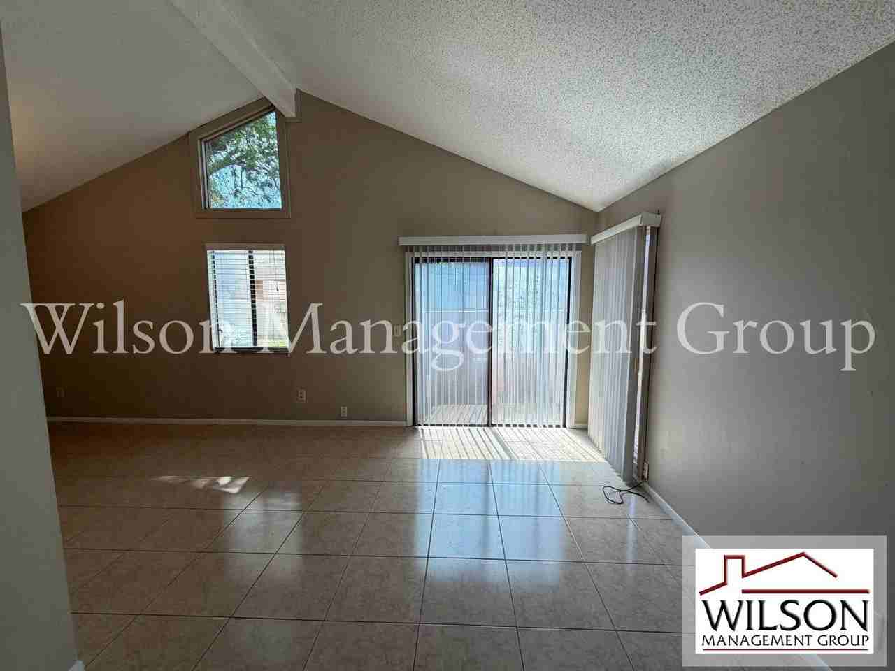 220 Sunshower Ct - Photo 4 of 26