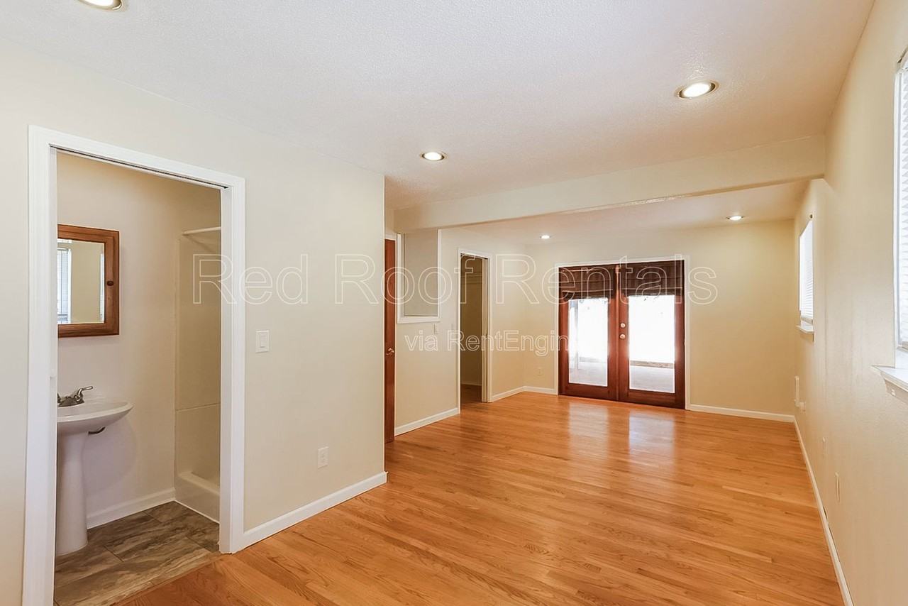 4414 67th Ave W - Photo 6 of 16