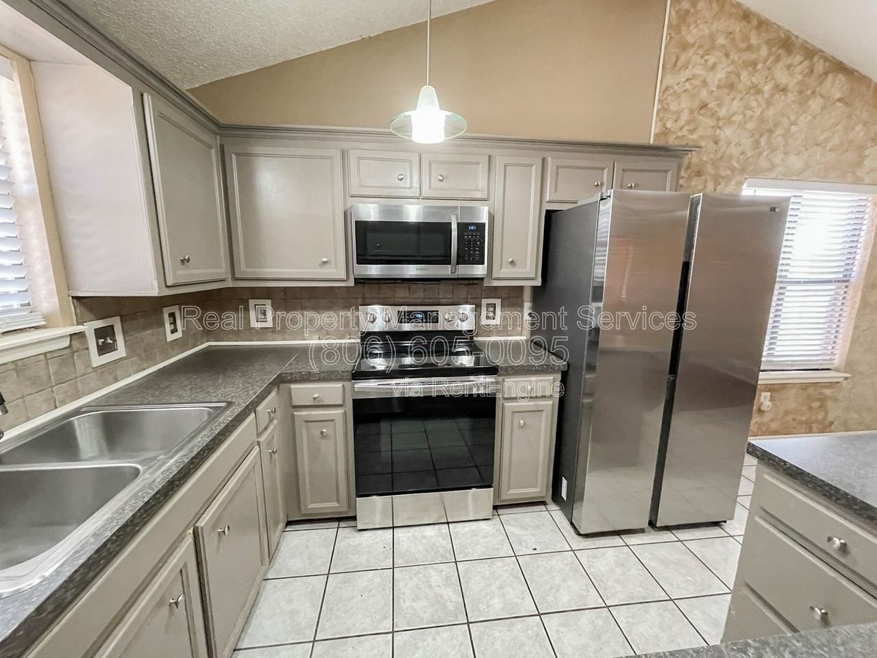 2108 77th St - Photo 5 of 16