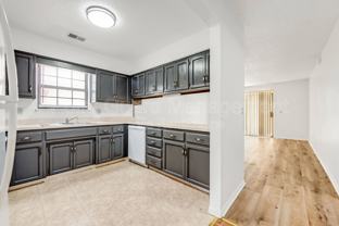 7105 N Chas Dr #D - Photo 1 of 1