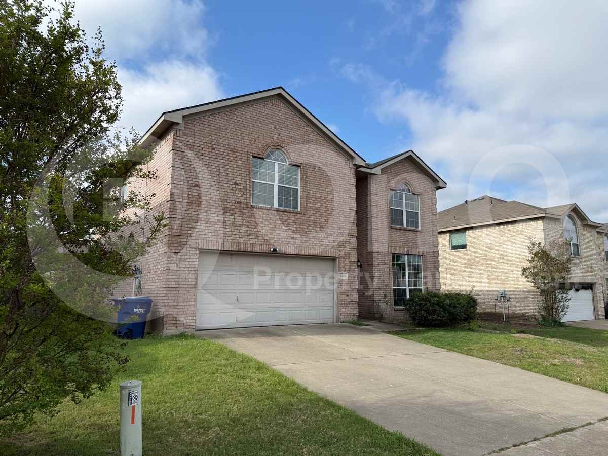 2429 Collier Dr - Photo 5 of 23