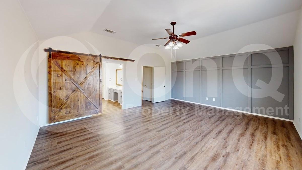 2429 Collier Dr - Photo 7 of 23