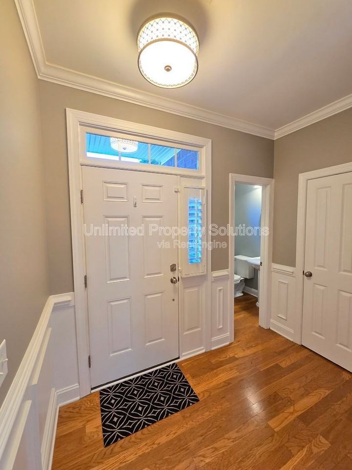 4838 Whitner Dr - Photo 3 of 40