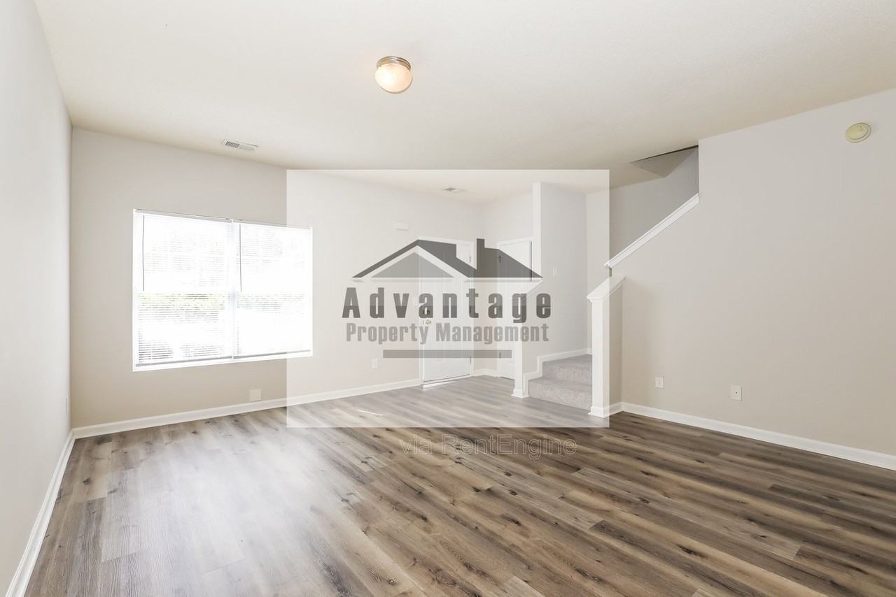 107 Bagby Ct - Photo 2 of 18