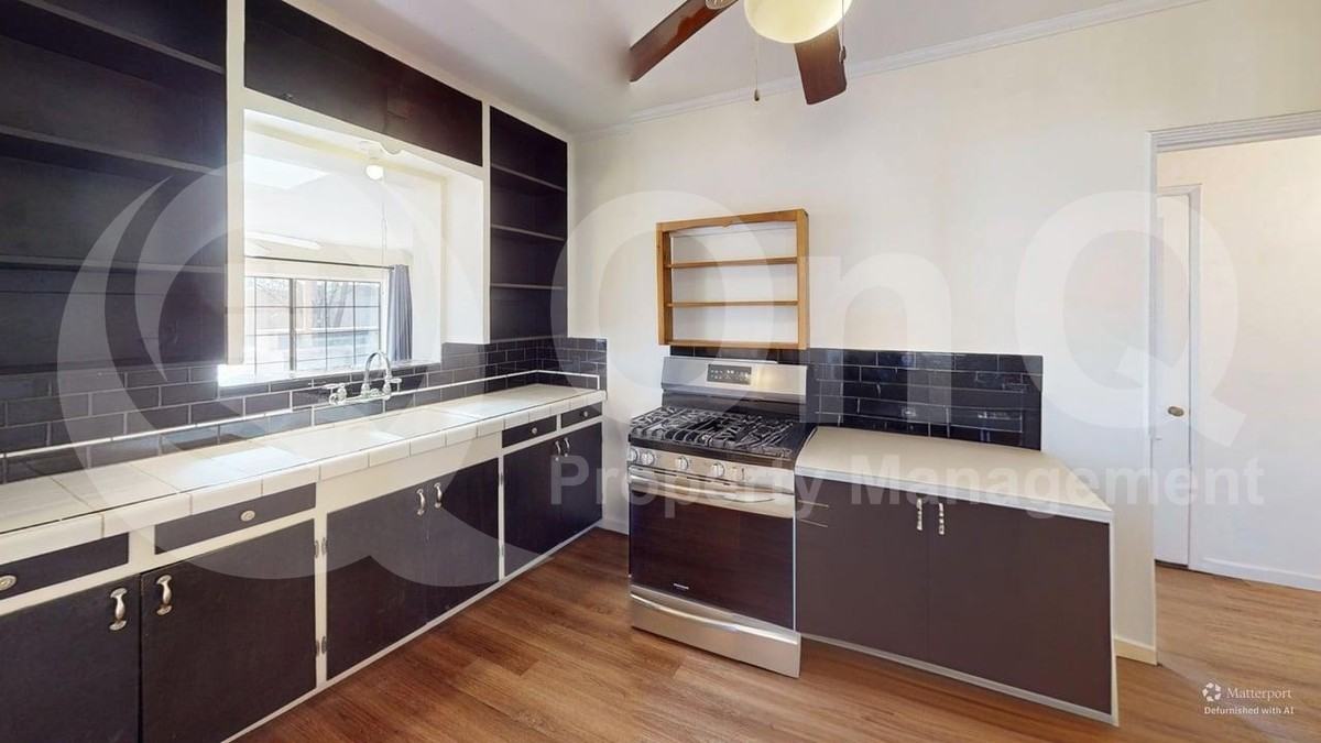 3022 E Lester St - Photo 4 of 21