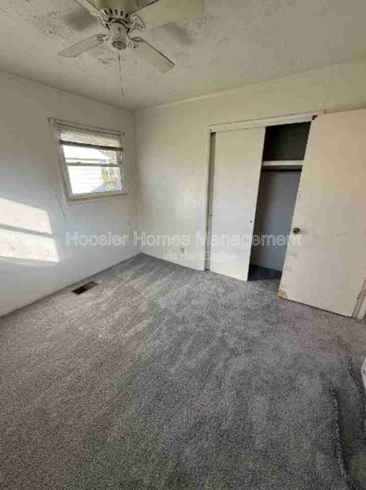 7346 E 54th St - Photo 6 of 11