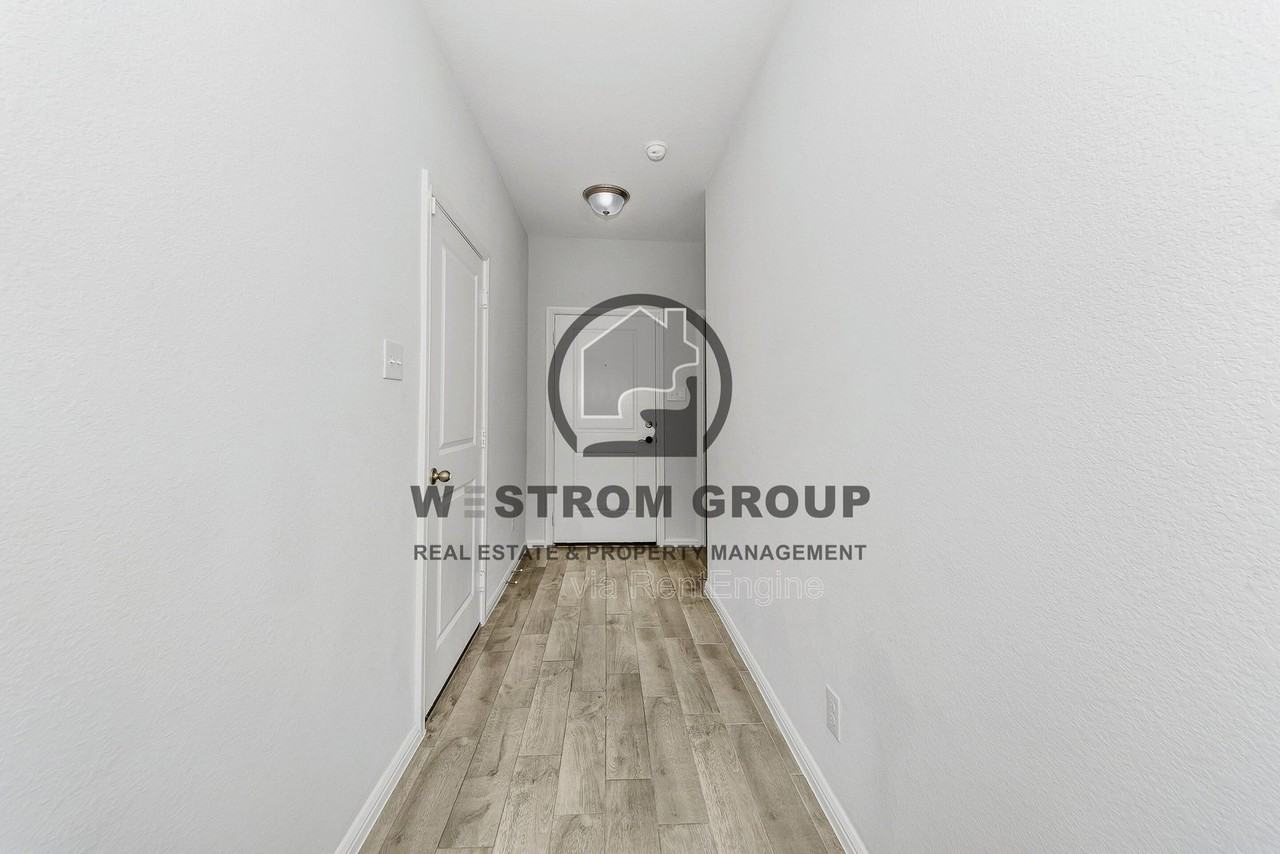 9209 Leveret Ln - Photo 6 of 32