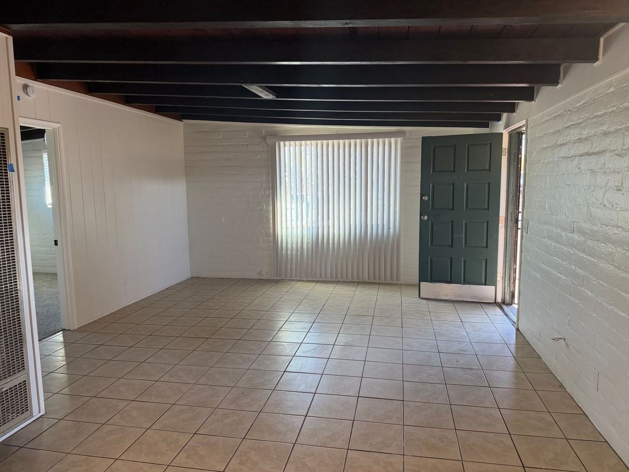 3233 E Water St - Photo 7 of 16