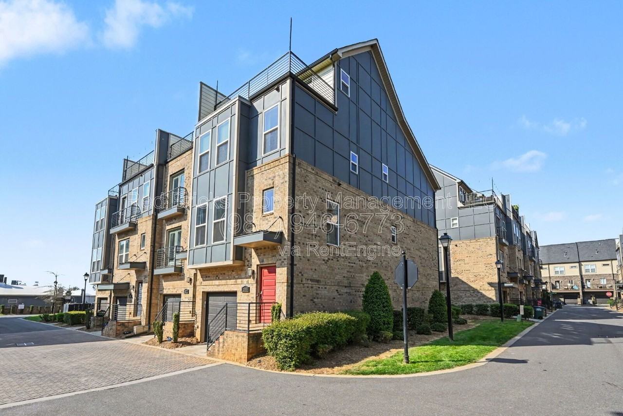 2905 Grand Union Way - Photo 3 of 33