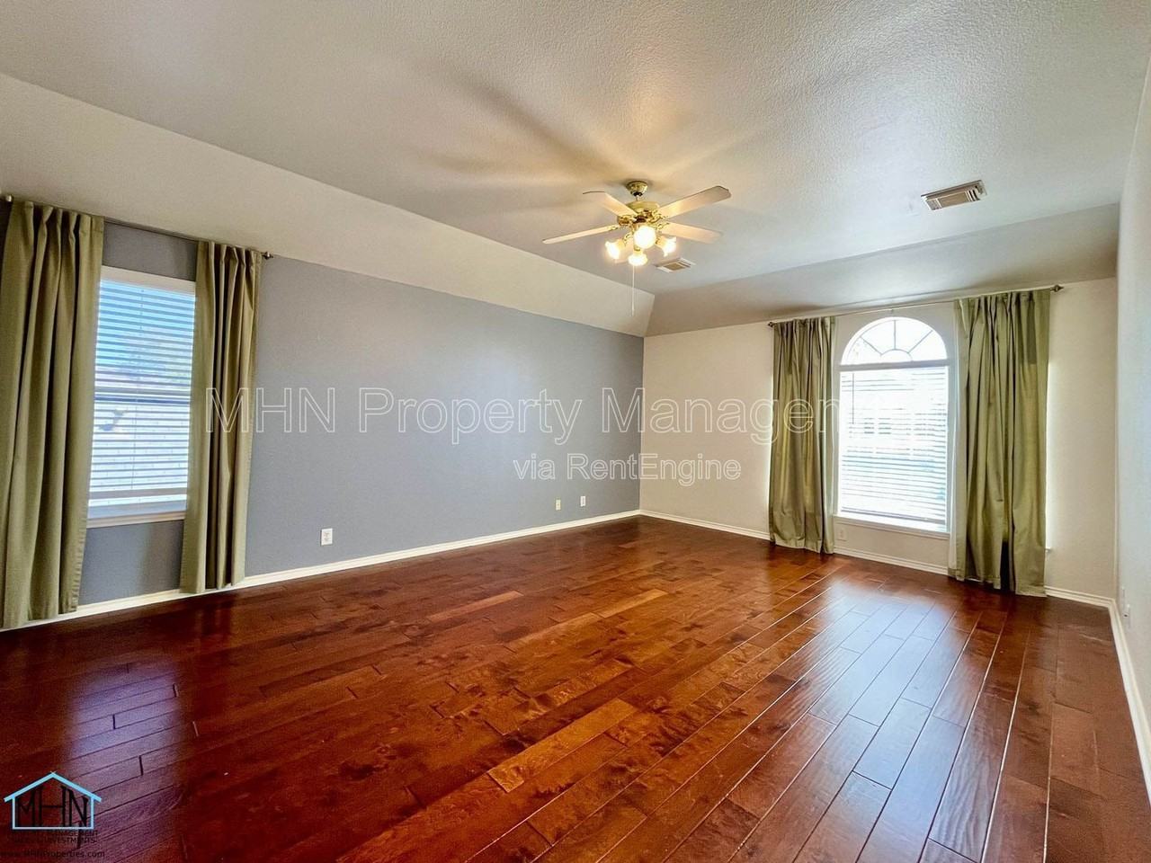 9747 Copperway - Photo 7 of 34