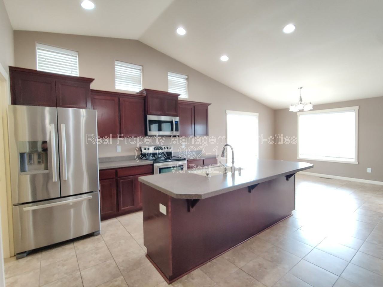 603 Hill Top View St - Photo 2 of 24