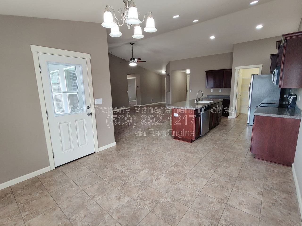 603 Hill Top View St - Photo 4 of 24