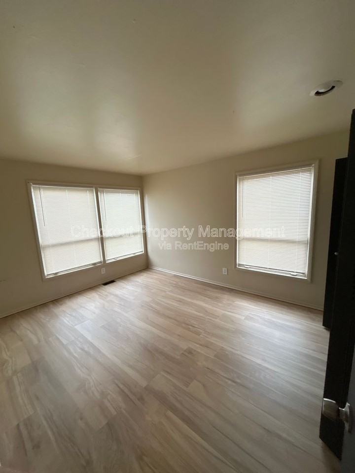 3729 Morganford Rd #G - Photo 5 of 5