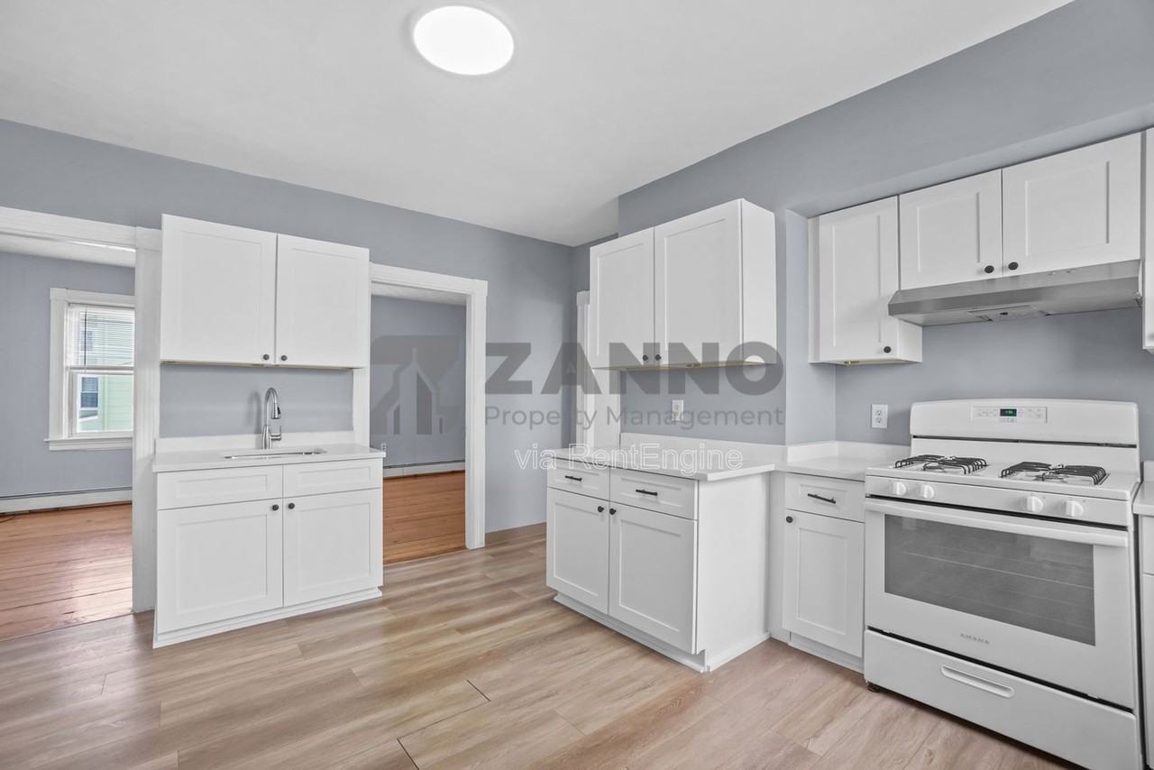 108 Woodward Ave #2 - Photo 6 of 18