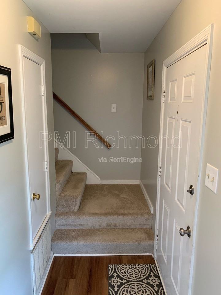 1703 Danhurst Dr - Photo 5 of 15