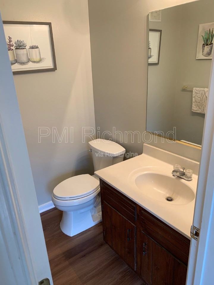 1703 Danhurst Dr - Photo 6 of 15