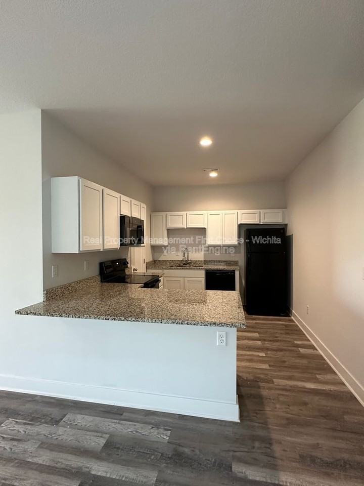 5472 North Colburn Court - Photo 6 of 19